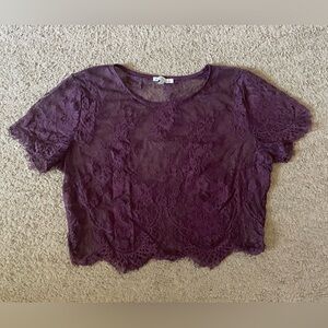 Charolette Russe Floral Lace Cropped Short-Sleeve Top